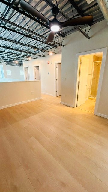 Building Photo - 5008 S MacDill Ave