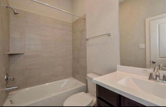 Building Photo - 427 Micaela Meadows Ct