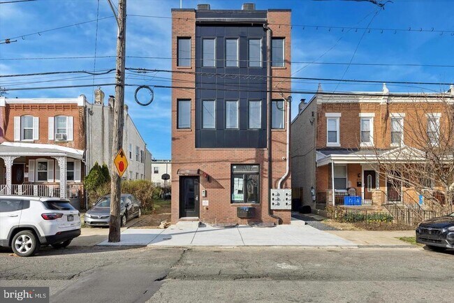 Building Photo - 838 S 51st St