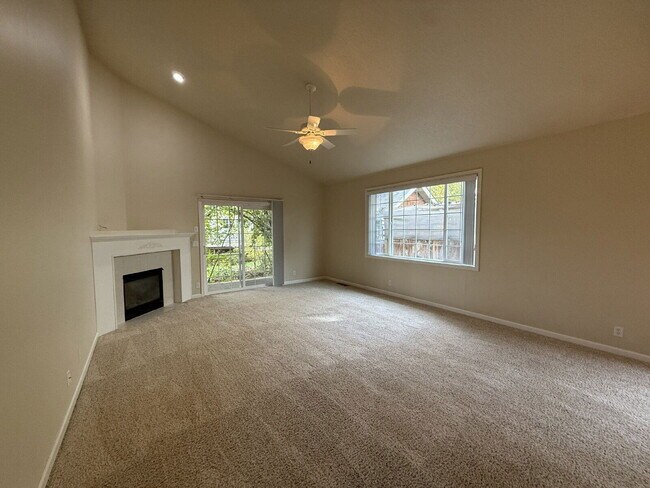 Building Photo - 3540 Sterling Woods Dr