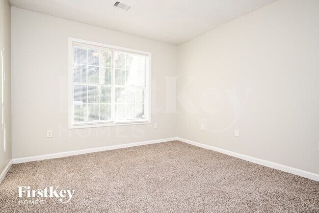 Building Photo - 340 Weatherly Dr