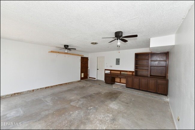 Building Photo - 5534 Oakbriar Cir