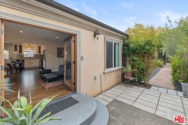 Building Photo - 4043 Harter Ave
