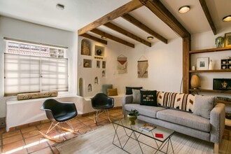 Building Photo - 610 Carlisle Blvd SE