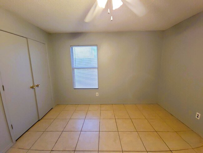 Building Photo - 1330 Blazing Star Trail