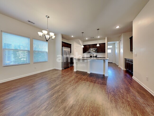 Building Photo - 15 Crabapple Cir