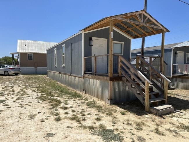 Building Photo - 2440 TX-16