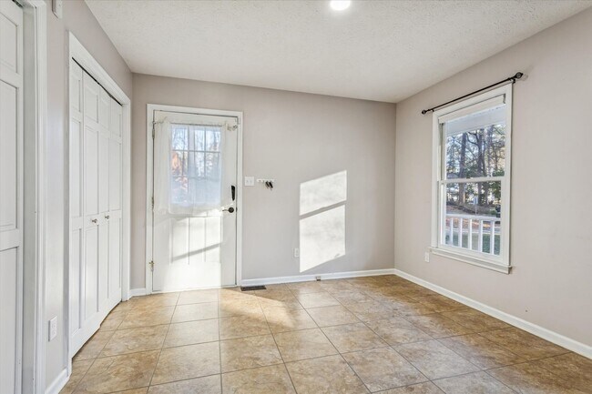 Building Photo - Quiet Coastal VA Yorktown Rental Near Bases