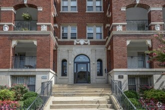 Building Photo - New Quin Apartments