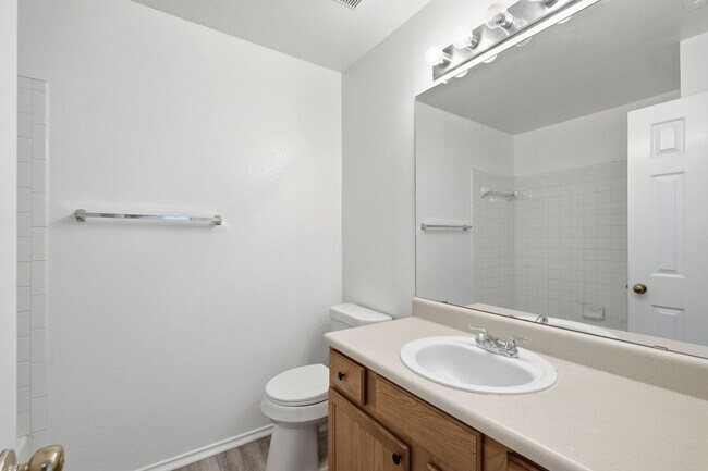 Building Photo - 2849 Southampton Way