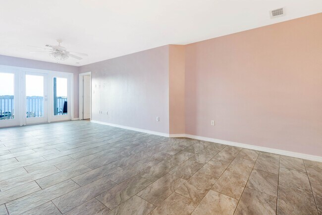 Building Photo - 1409 US-98