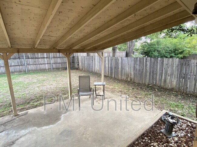 Building Photo - 3402 Hastings Dr