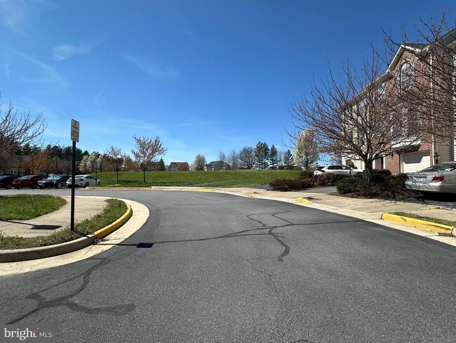 Building Photo - 25274 Gothic Square