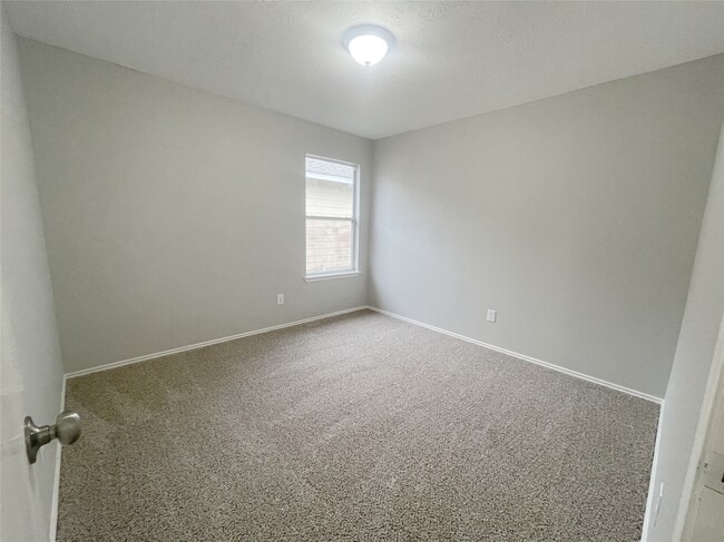 Building Photo - 21231 Grand Linden Ct