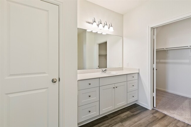 Building Photo - 1021 Lacebark Pne Ln