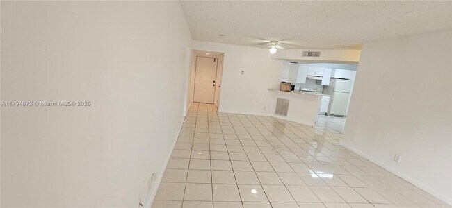 Building Photo - 9001 Wiles Rd