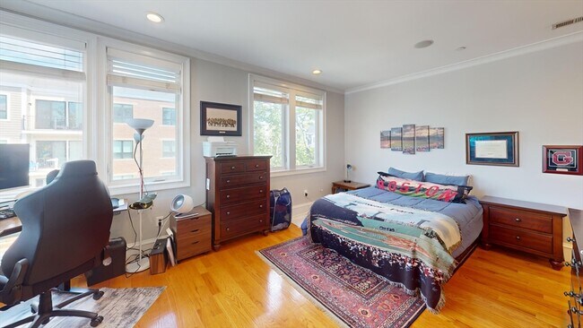 Building Photo - 57 Preble St