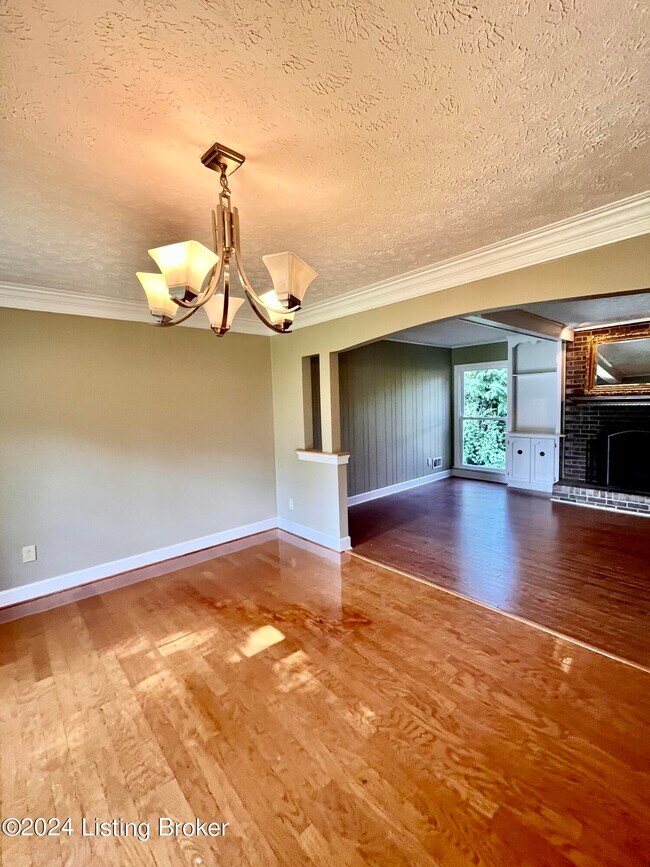 Building Photo - 4612 Deepwood Ct