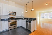 Building Photo - 1/Bdrm 1/Bath - Waterfront - EZ Transport to NYC