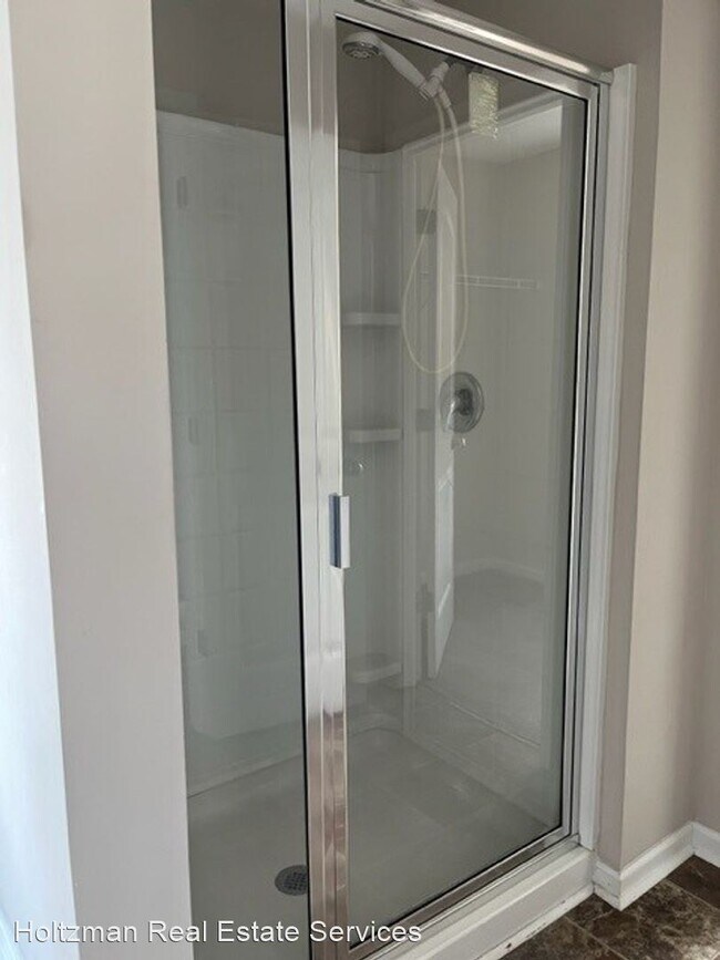 Building Photo - 4 br, 2.5 bath House - 1511 Bayberry Drive