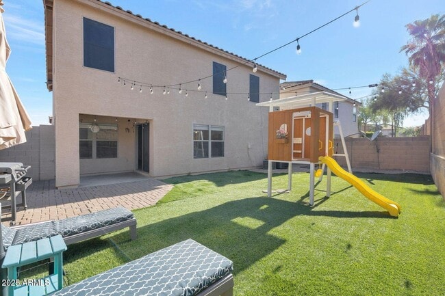 Building Photo - 7500 E Deer Valley Rd