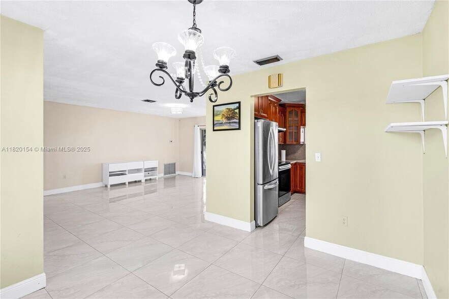 Building Photo - 8430 NW 15th Ct