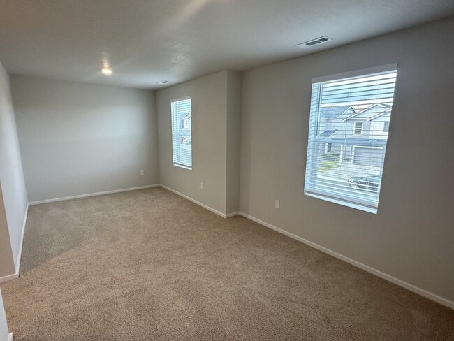 Building Photo - Brand new Kennewick home for lease!