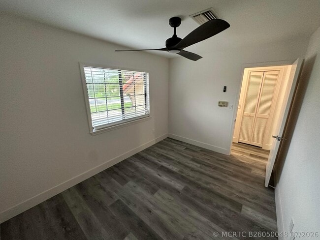 Building Photo - 10300 Hidden Springs Ct