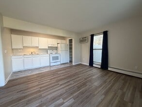 Building Photo - 8050 Niwot Rd