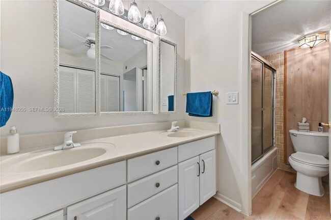 Building Photo - 3540 S Ocean Blvd