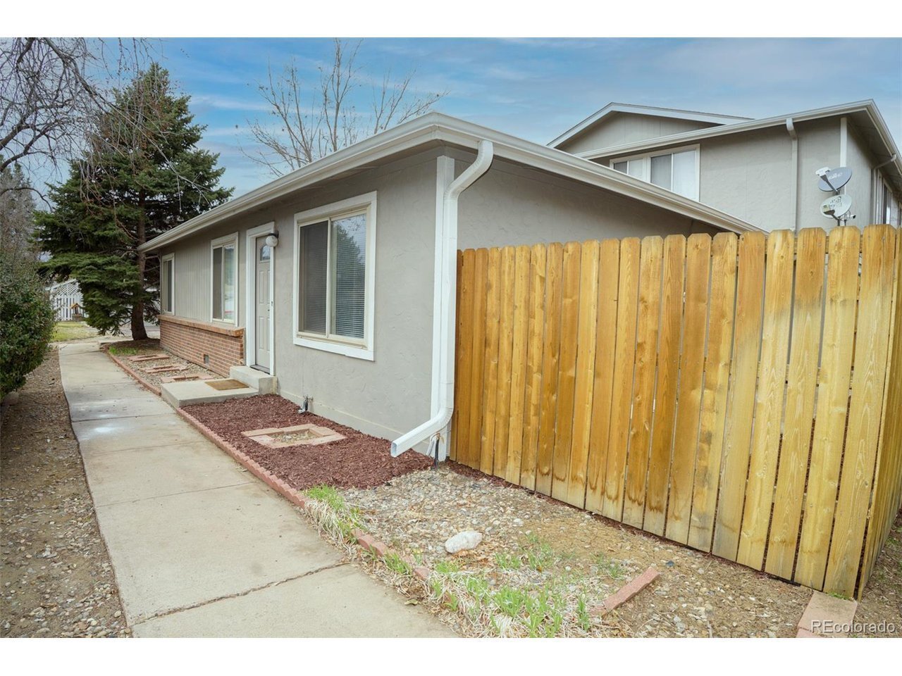 Building Photo - 14517 E 12th Ave