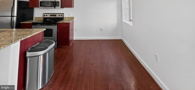 Building Photo - 5405 9th St NW