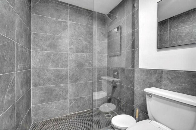 Building Photo - 4001 S Ocean Dr