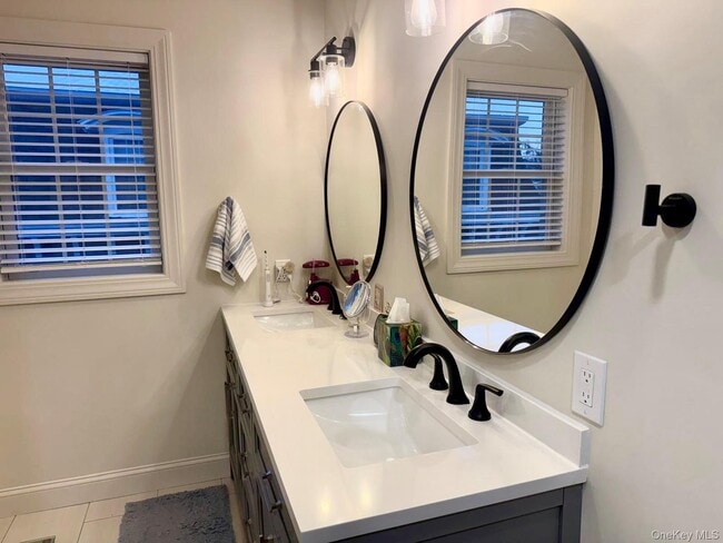 Building Photo - 177 Upper Croton Ave