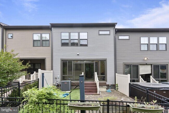 Building Photo - 3156 Goldenwave Ct