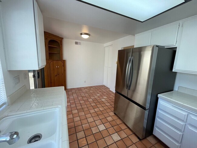 Building Photo - High Country West/Rancho Bernardo, Patio Home.  2/2, 1230 sq. ft..