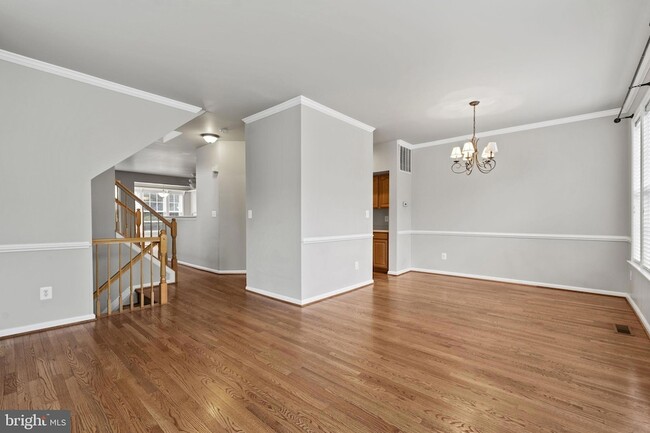 Building Photo - 1208 Cambria Terrace NE