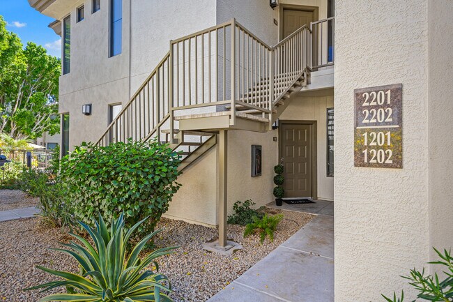 Building Photo - 6900 E Princess Dr