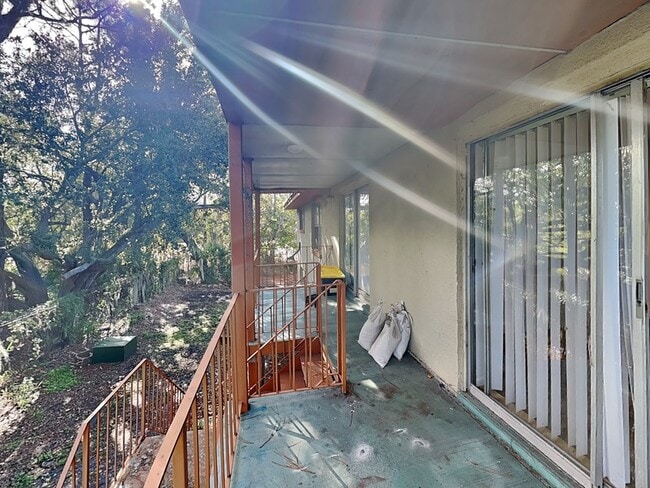 Building Photo - 1717 Michigan Ave