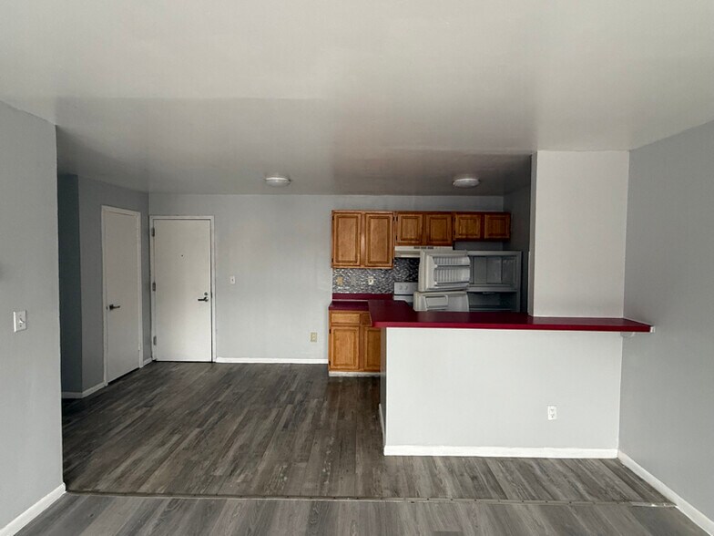 Building Photo - 194 Washington St