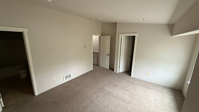 Building Photo - 6446 N Descartes Dr