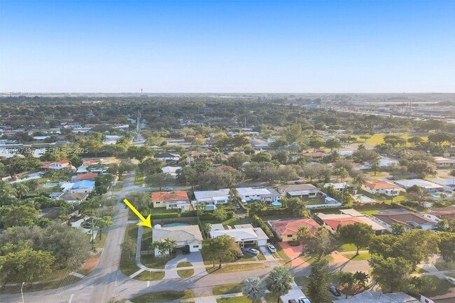 Building Photo - 1102 Meadow Lark Ave