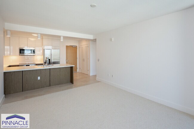 Building Photo - 629 Ke’eaumoku St