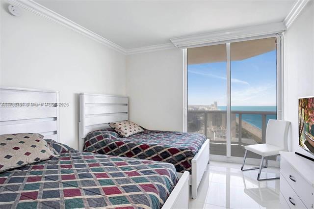 Building Photo - 4779 Collins Ave