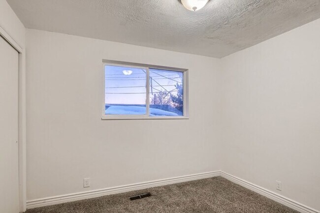 Building Photo - 419 Paul Avenue, Layton, UT, 84041