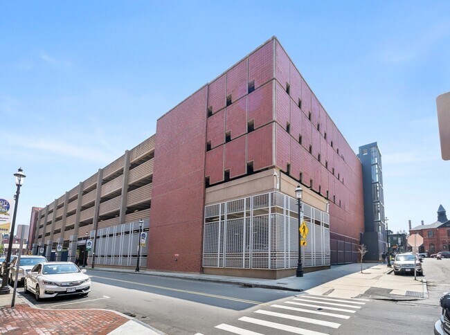 Building Photo - 240 Jackson St