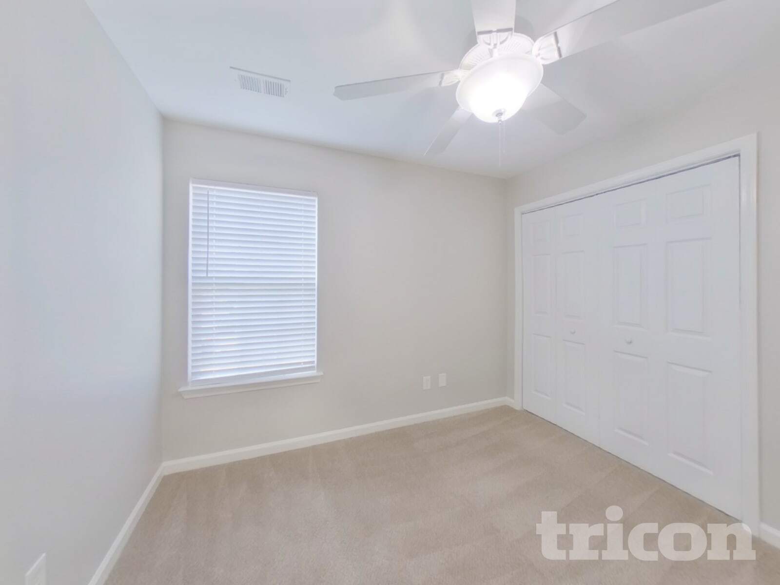 Building Photo - 420 Hedge Grove Ln