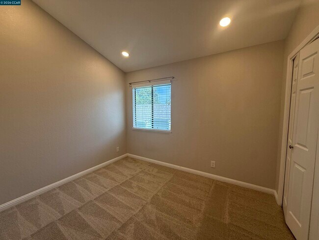 Building Photo - 1144 Maywood Ln