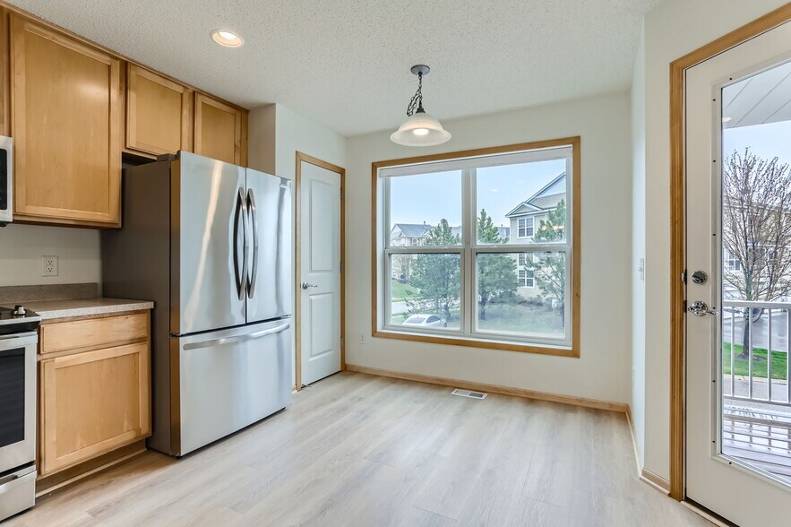 Building Photo - 15150 Fanning Dr N