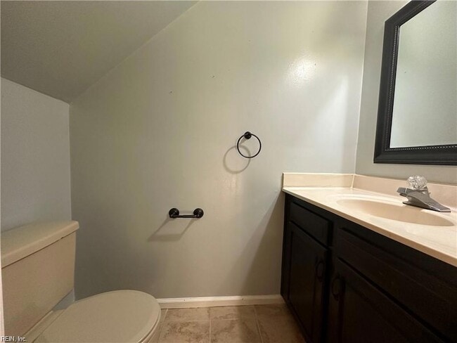 Building Photo - 1522 Brenland Cir